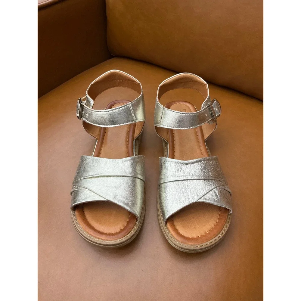 Miz Mooz Haley Wedge Sandals Womens 9 Silver Metallic Leather